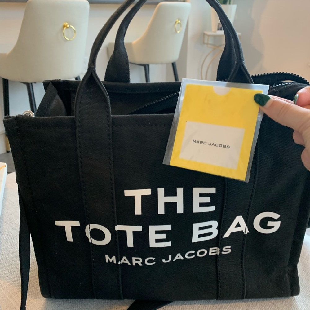 Medium Tote Bag